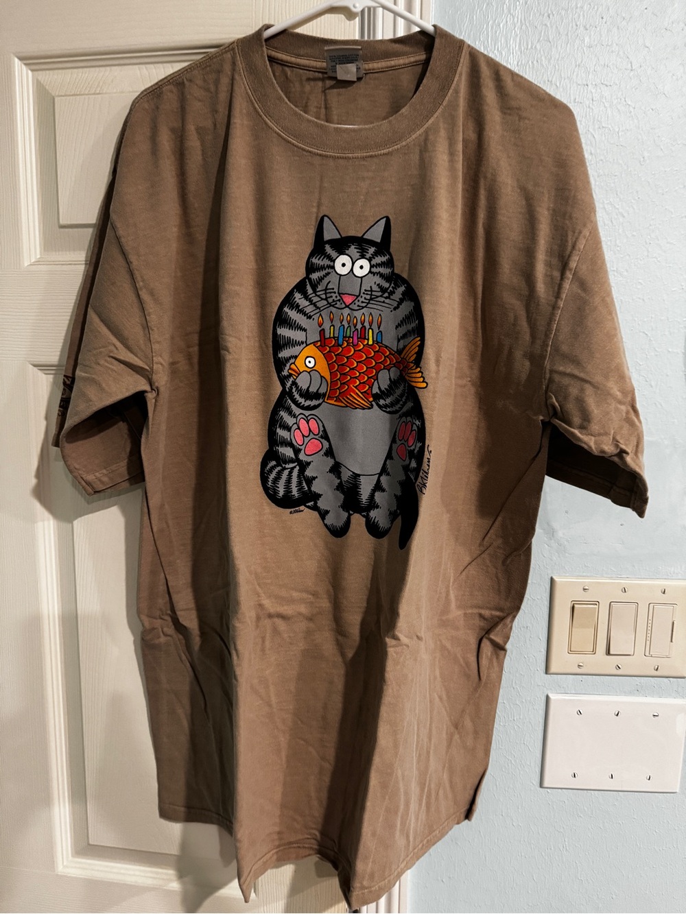 NEW B. Kliban Cat & Fish Cake 40th Anniversary Crazy Shirts Hawaii T-Shirt